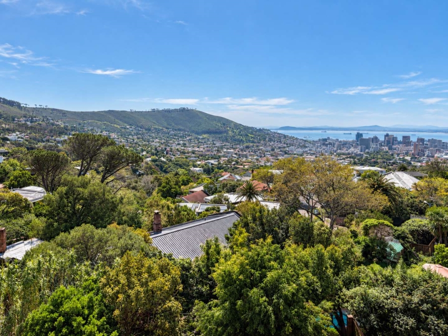 5 Bedroom Property for Sale in Higgovale Western Cape